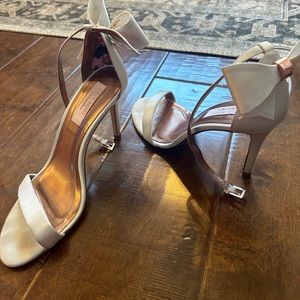 TES BAKER BOW HEELS